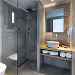 Dionysus & Appartement