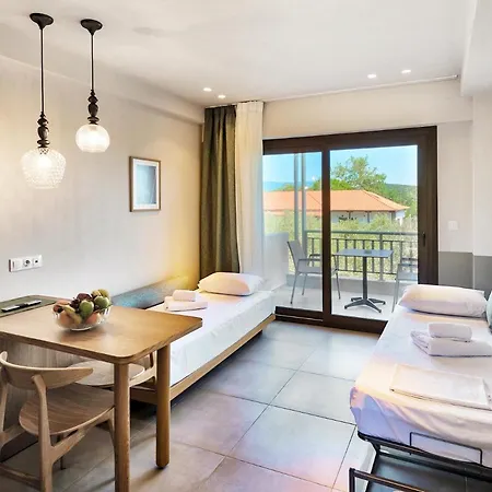 Dionysus & إيريسوس