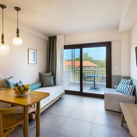 Dionysus & شقة إيريسوس