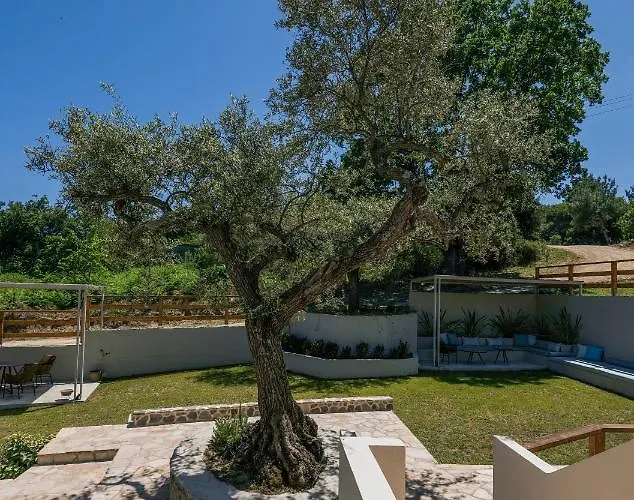 Dionysus & Appartement *